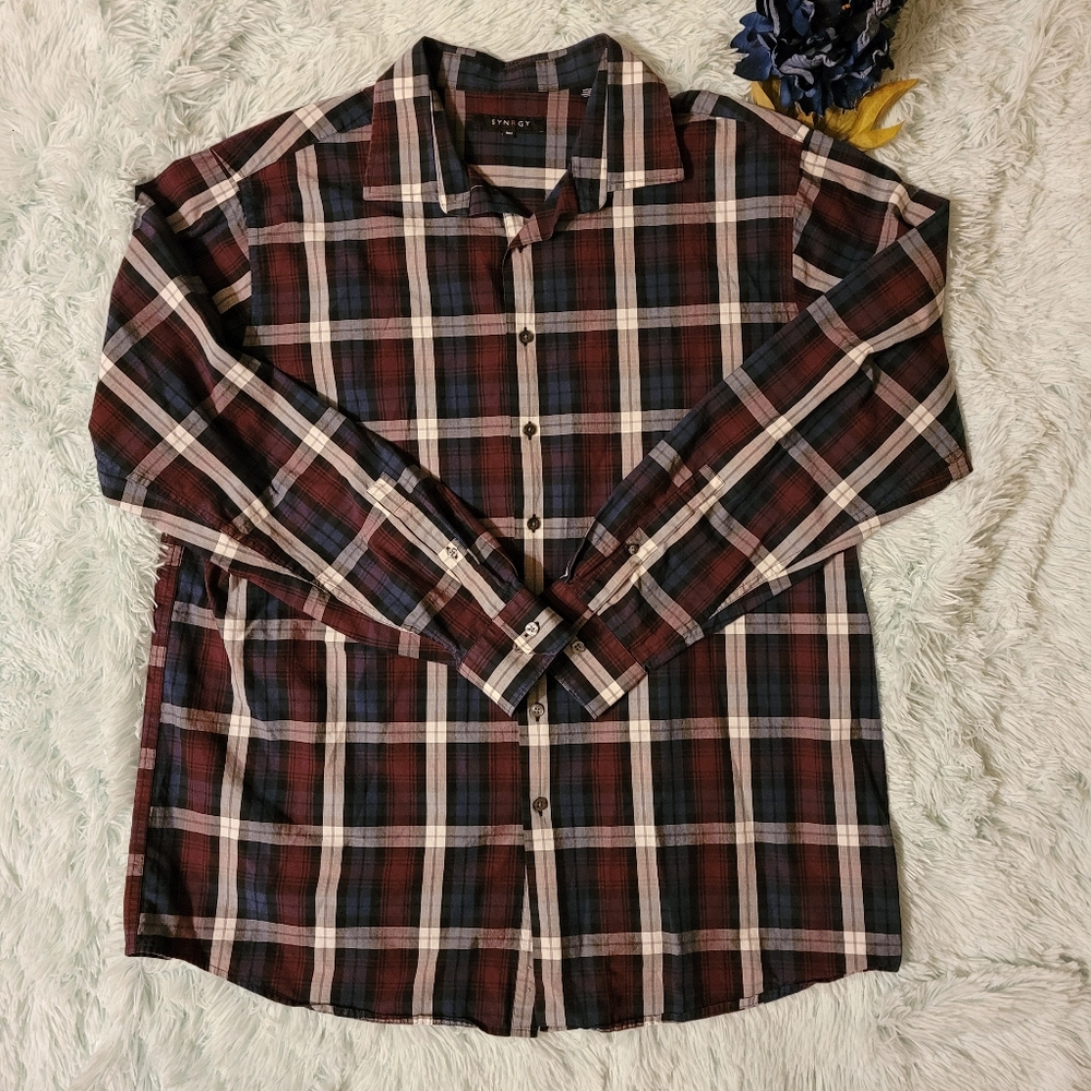3 For $30😃Synergy Long Sleeve Plaid Button Down